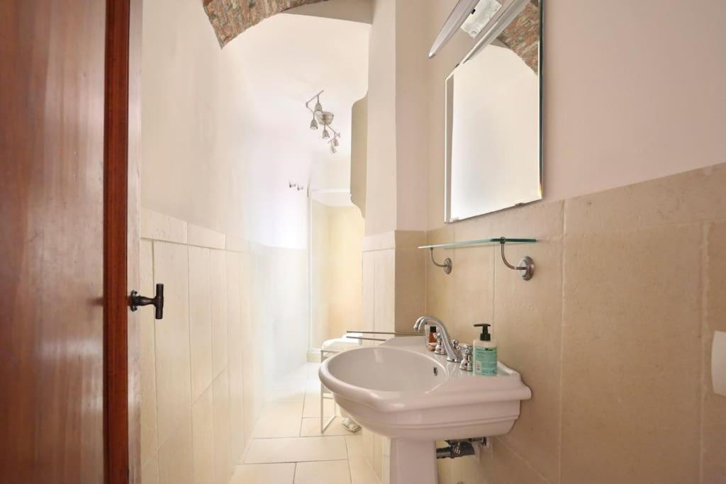 Belle Donne Historical Apartment - City Center Florence Exterior photo